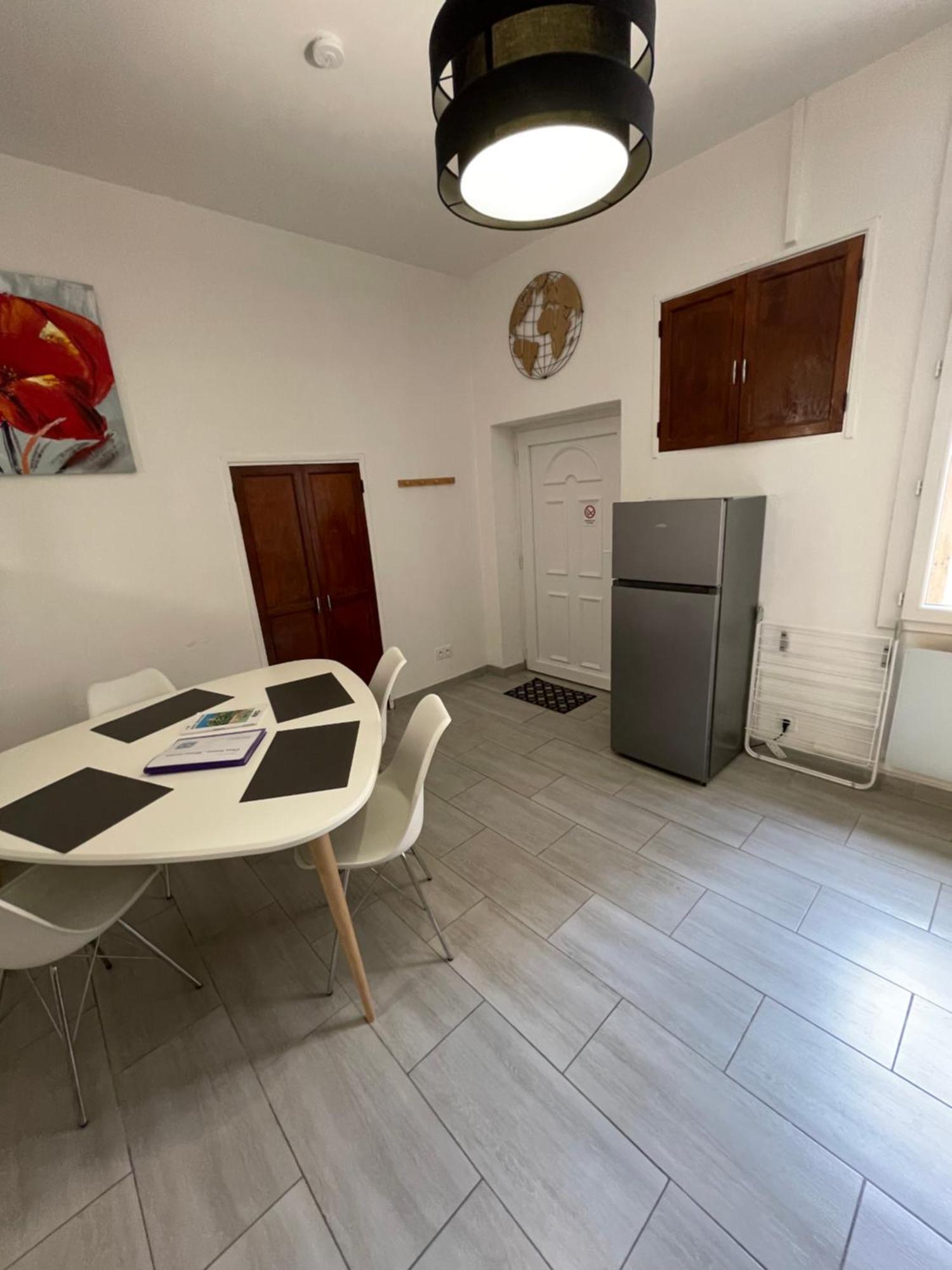 Chez Sonou , Nimes Centre Appartement Buitenkant foto